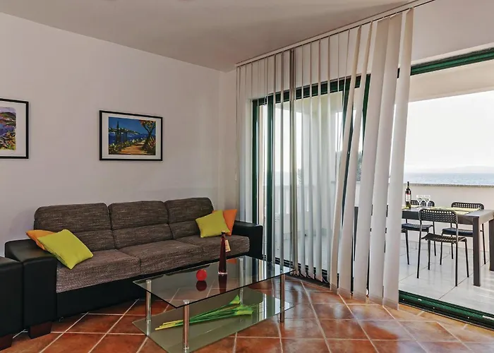 Three-bedroom In Appartamento