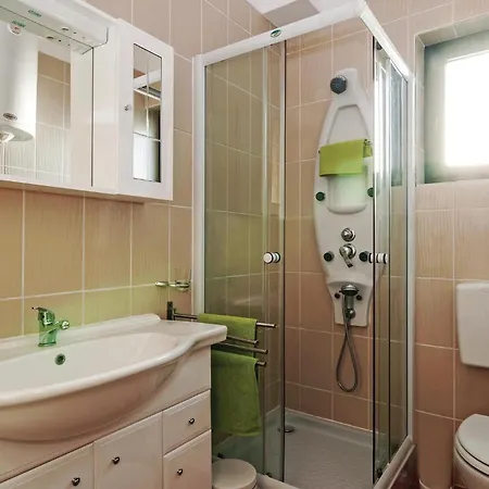 Lejlighed Three-bedroom In *