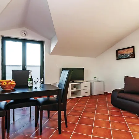 Apartment Gorgeous In Privlaka With Wifi
