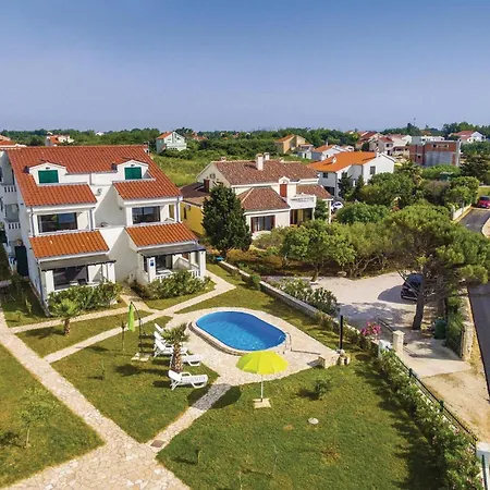 Przytulne Mieszkanie W Privlace Z Basenem Privlaka (Zadar)