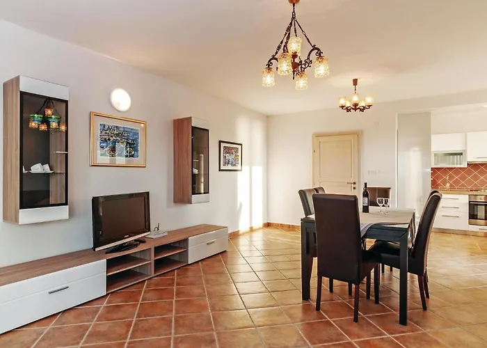 Lägenhet Three-bedroom In